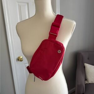 lululemon athletica Vibrant Red/Deep Pink Crossbody Bag